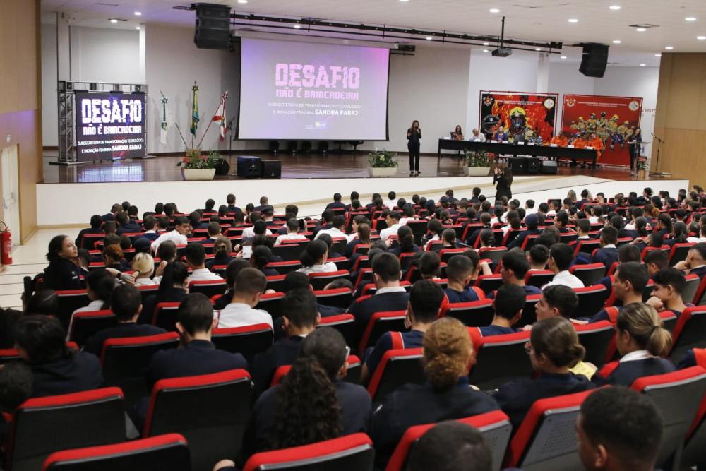 Capa da notícia: Palestra ‘Desafio não é brincadeira’ alerta sobre riscos digitais e integra programação do Agosto Lilás